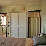 公寓 A Cozy Nest With A Vesuvio View *